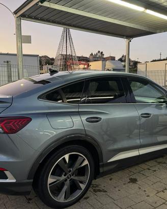 AUDI Q4 e-tron SPORTBACK S line SUPER ACCESSORIATA