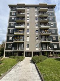 Appartamento di 170 m² con 4 locali e box auto dop