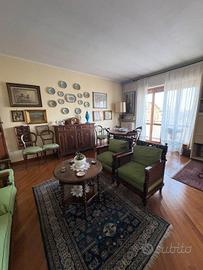 Appartamento di 191 m² con 5 locali e box auto a M