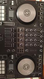 Console Traktor s4