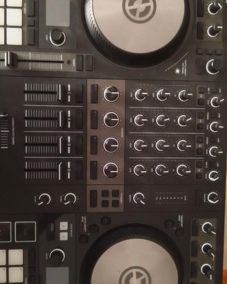 Console Traktor s4