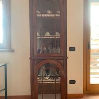Mobile vetrina in legno