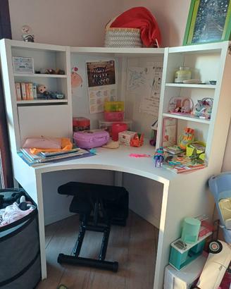 Scrivania ad angolo ikea