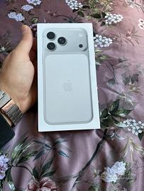 iPhone 17 Pro Max silver 512 GB sigillato