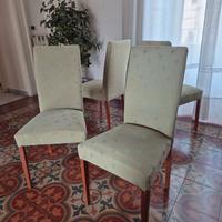 Poltroncine ricoperte in seta