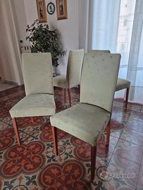 Poltroncine ricoperte in seta