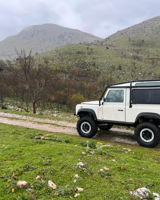 Land Rover Defender 90 td5 9