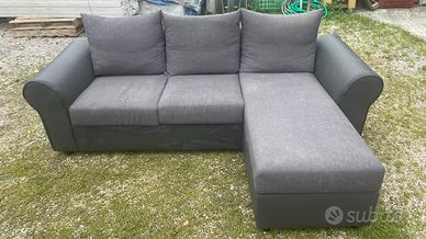 divano 3 posti grigio