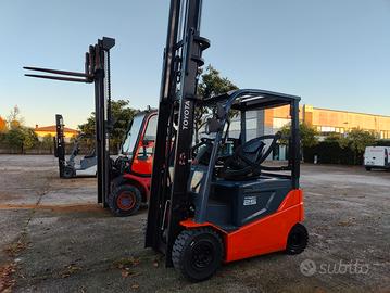 Carrello TOYOTA 8FBMT25