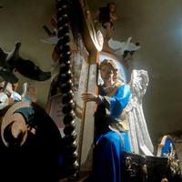 Statue in cartapesta del carro della Bruna Matera