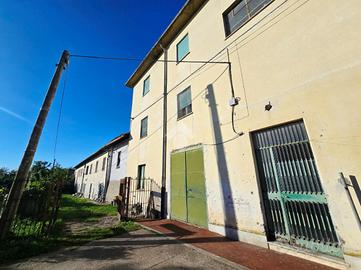 4 LOCALI A FIANO ROMANO