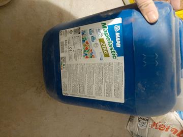 Sacco e Tanica per impearmibilizzare 