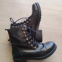 anfibi pelle ragazza 