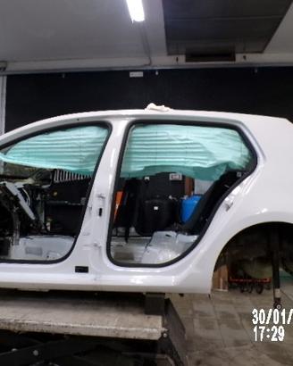 PARAFANGO POSTERIORE SINISTRO GOLF 7 - VII 2015