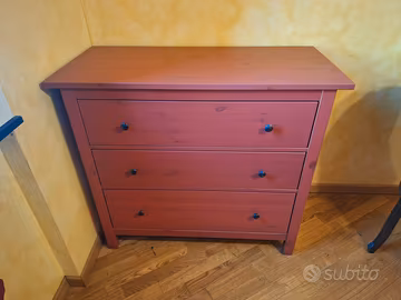 Cassettiera Comò IKEA HEMNES Legno massiccio rosso