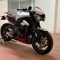 Triumph street triple 765 r