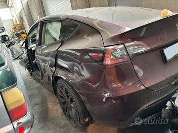 Per ricambi Tesla Model Y 2023 185kw con Batteria