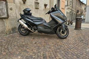 tmax 530 2014  x cf moto mt 800