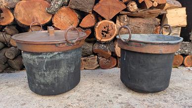 Paioli in rame antichi