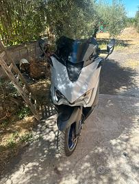 T-max 560 8000km