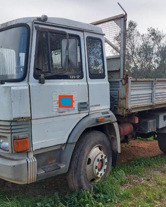 Camion Iveco Fiat 135-17