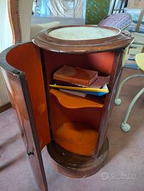 Comodino a colonna cilindrico