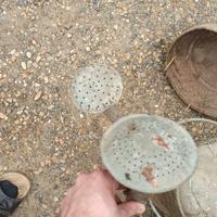 Innaffiatoio antico più imbuto