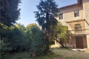 Villa storica con parco