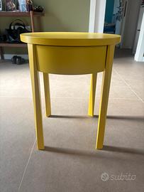 Comodino camera ragazzi