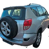 RICAMBI PER TOYOTA RAV4 III 2.2 TDi 136 cv 2010