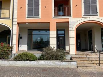Immobile di 108 m² con 1 locale a Pandino