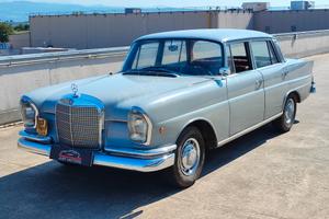Mercedes-benz 220 S berlina
