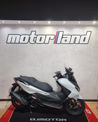 Honda Forza 350