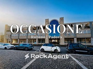 Immobile di 615 m² con 3 locali a Rubano
