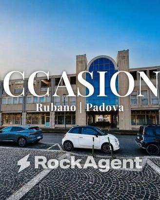Immobile di 615 m² con 3 locali a Rubano
