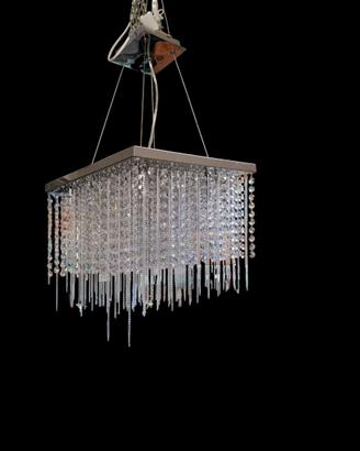 Lampadario quadrato moderno con strass pendenti