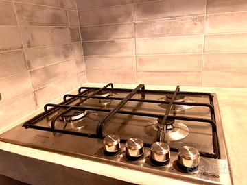 Piano cottura 4 fuochi in acciaio smaltato