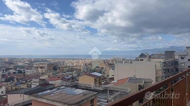 4 LOCALI A REGGIO DI CALABRIA