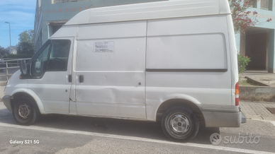 Traslochi,trasporti e sgomberi