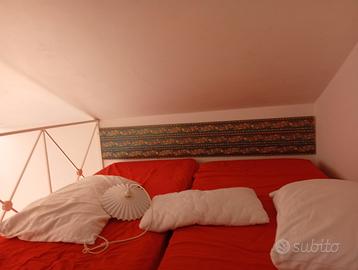 Stanza 5 posi letto soppalcata vicino al mare