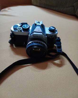 macchina fotografica vintage, marca nikon