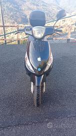 scooter Piaggio Zip 50 4t
