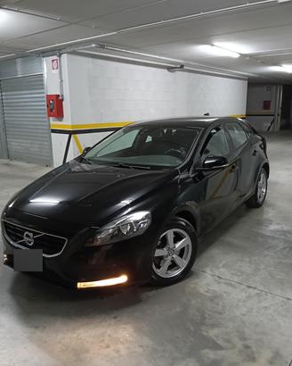 Volvo V40 motore D2