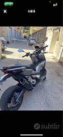 Honda xadv750