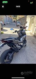 Honda xadv750