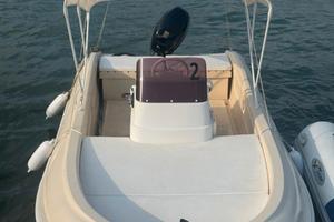 Barca 5 metri pari al nuovo