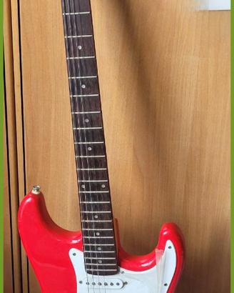 Chitarra elettrica Kingston richiede corde