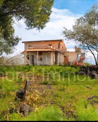 Villa singola con terreno a Montargano-Mascali
