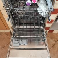 lavastoviglie whirpool ottime codizioni