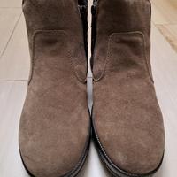 stivaletto donna in camoscio marca Enval Soft